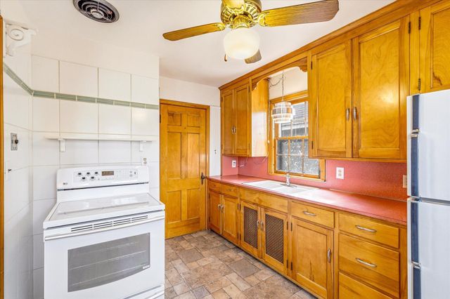 865 19th Avenue SE, Minneapolis, MN 55414