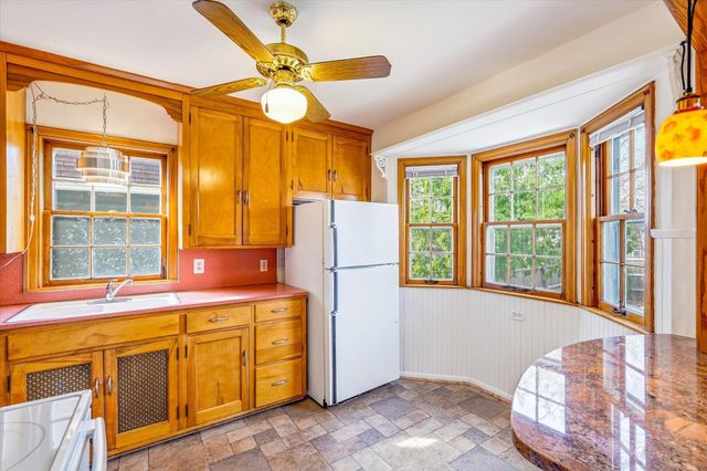 865 19th Avenue SE, Minneapolis, MN 55414