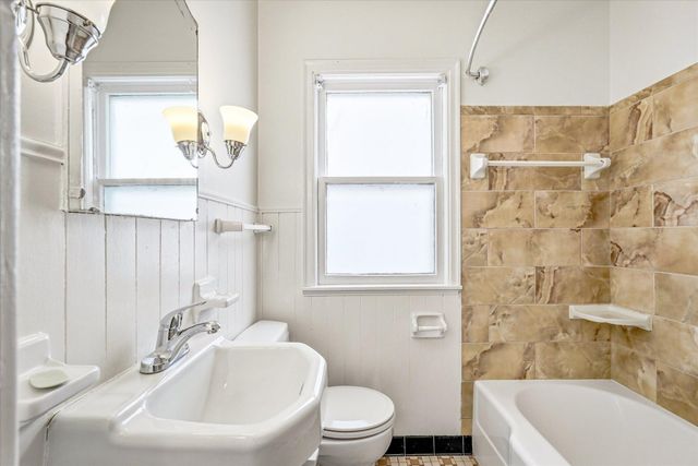 865 19th Avenue SE, Minneapolis, MN 55414