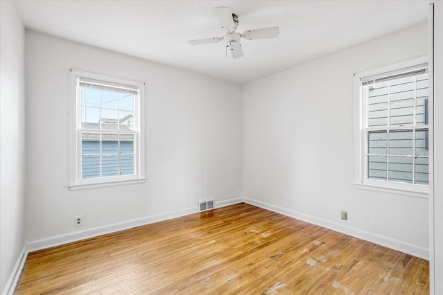 865 19th Avenue SE, Minneapolis, MN 55414