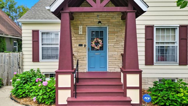 865 19th Avenue SE, Minneapolis, MN 55414