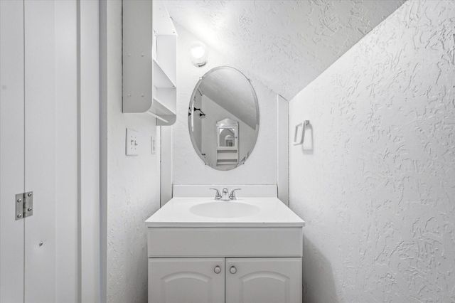 865 19th Avenue SE, Minneapolis, MN 55414