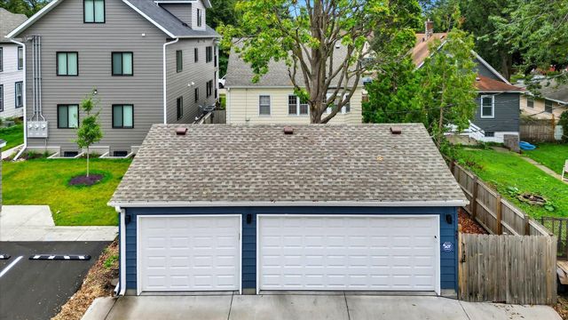 865 19th Avenue SE, Minneapolis, MN 55414