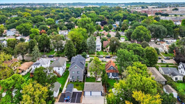 865 19th Avenue SE, Minneapolis, MN 55414