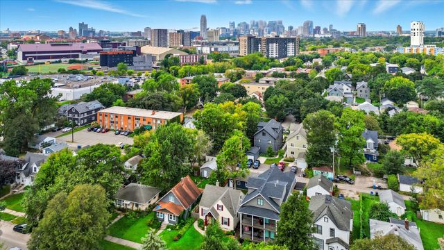 865 19th Avenue SE, Minneapolis, MN 55414