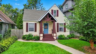 865 19th Avenue SE, Minneapolis, MN 55414