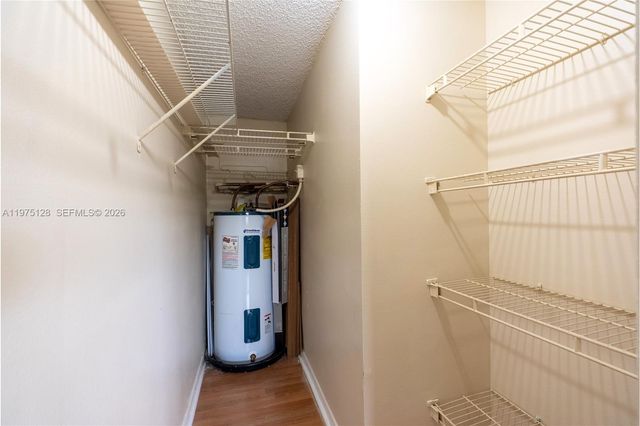 2445 SW 18th Ter 123, Fort Lauderdale, FL 33315