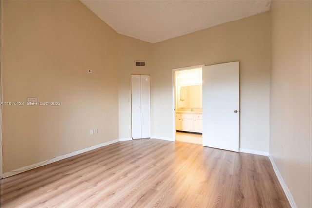 2445 SW 18th Ter 123, Fort Lauderdale, FL 33315