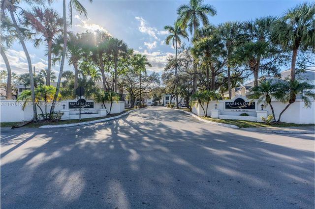 2445 SW 18th Ter 123, Fort Lauderdale, FL 33315