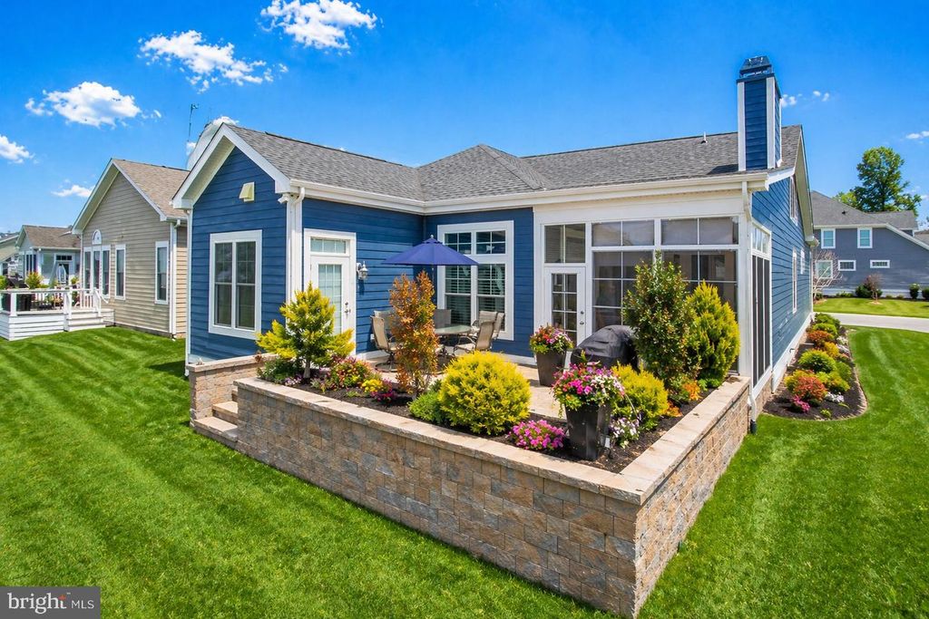Image 1 of property listing at 33457 MARINA BAY CIR #4, Millsboro, DE 19966