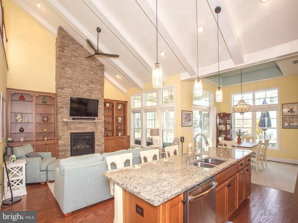 Image 4 of property listing at 33457 MARINA BAY CIR #4, Millsboro, DE 19966
