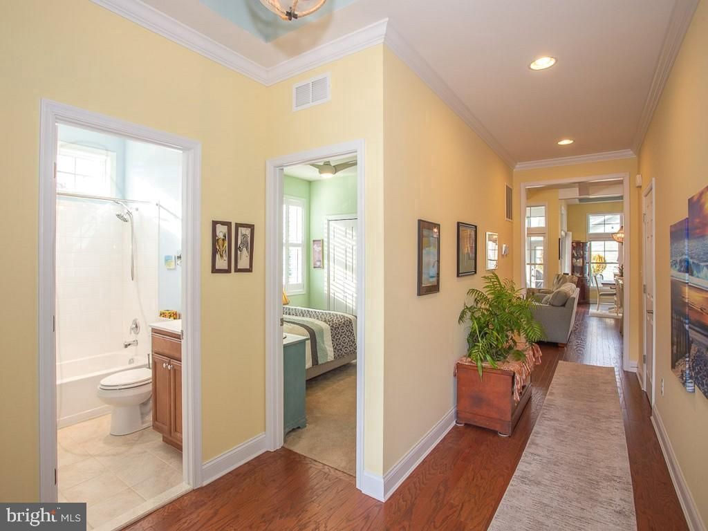 Image 9 of property listing at 33457 MARINA BAY CIR #4, Millsboro, DE 19966