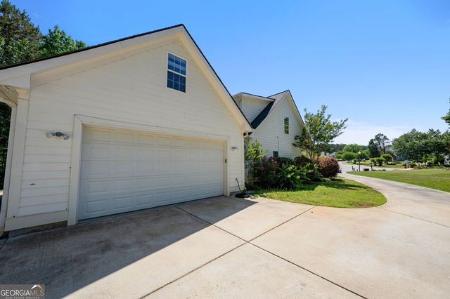 90 Carriage Lane, Senoia, GA 30276