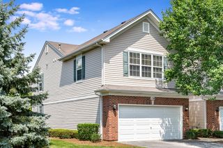 158 Concord Drive S 158, Oswego, IL 60543