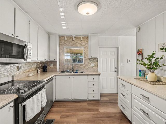 309 50TH AVENUE TERRACE E, Bradenton, FL 34203