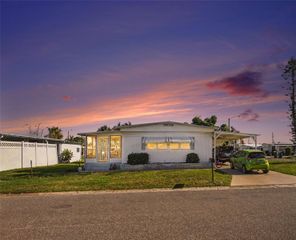 309 50TH AVENUE TERRACE E, Bradenton, FL 34203