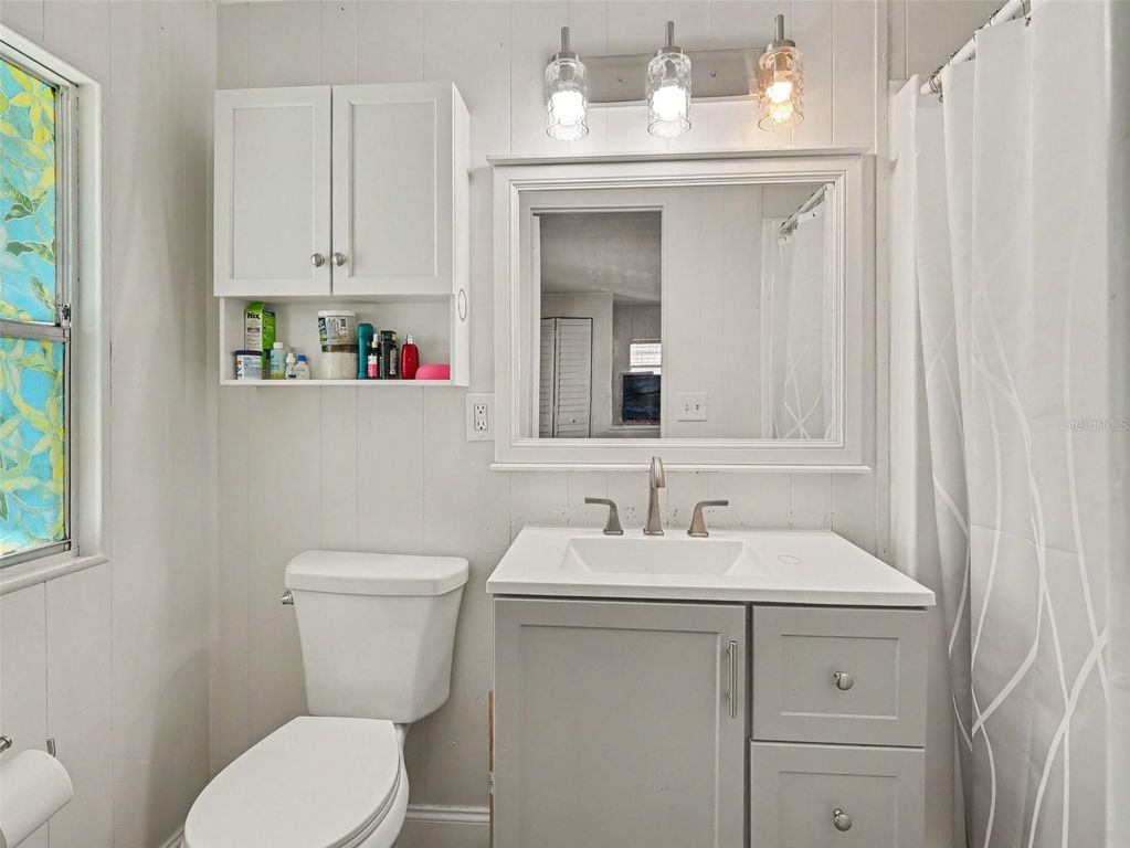 Image 21 of property listing at 309 50TH AVENUE TERRACE E, Bradenton, FL 34203
