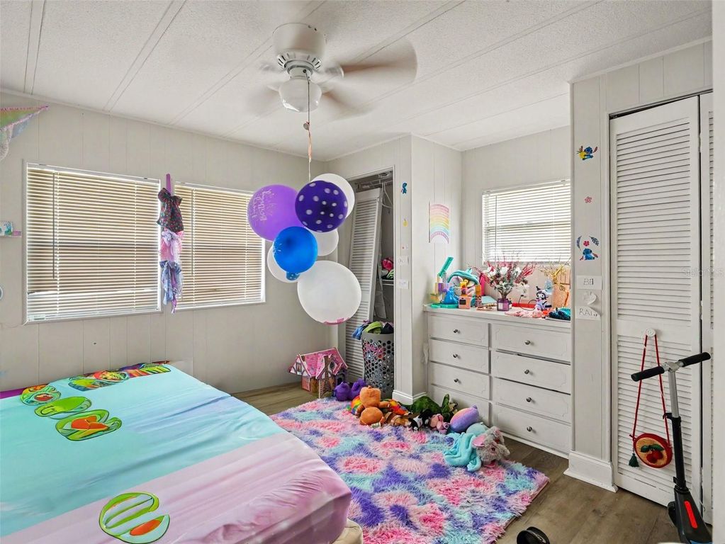 Image 22 of property listing at 309 50TH AVENUE TERRACE E, Bradenton, FL 34203