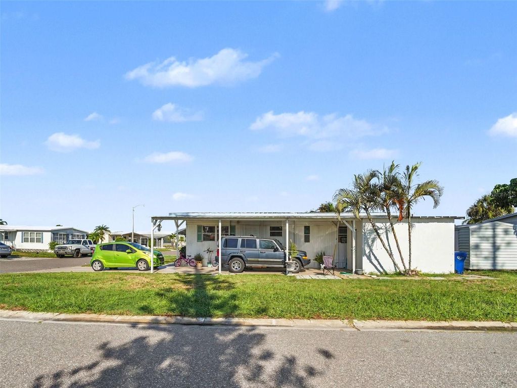 Image 26 of property listing at 309 50TH AVENUE TERRACE E, Bradenton, FL 34203