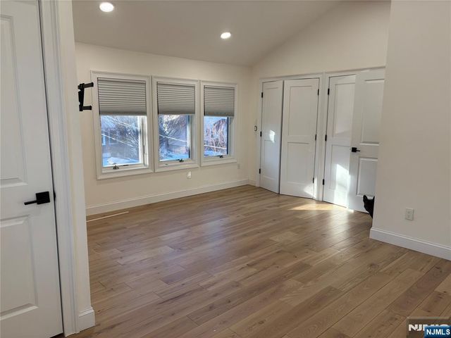 287 Gifford Place, Teaneck, NJ 07666