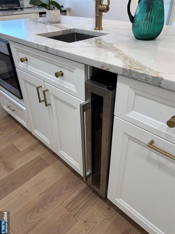 287 Gifford Place, Teaneck, NJ 07666