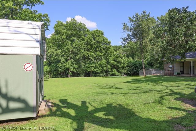 300 N 4th Street, Lavaca, AR 72941