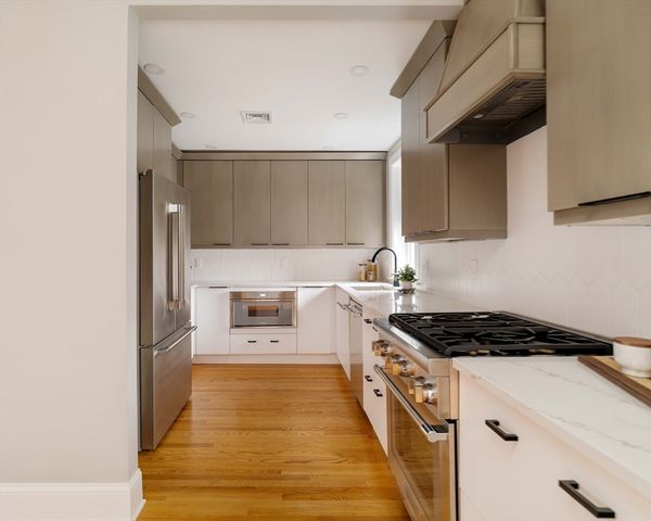 129 N Washington St 3, Boston, MA 02113