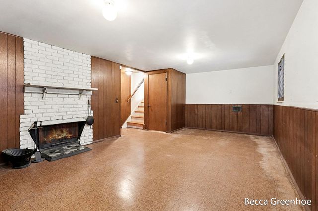 4791 Westgate Drive NW, Comstock Park, MI 49321