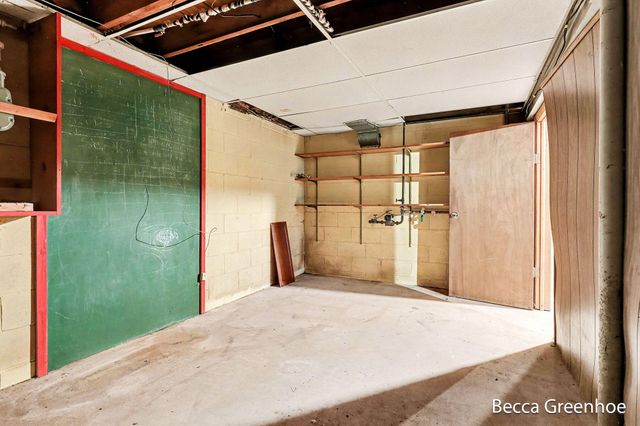 4791 Westgate Drive NW, Comstock Park, MI 49321