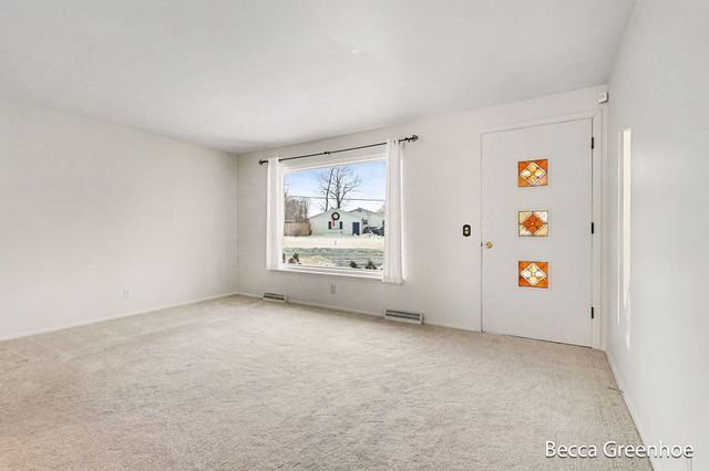 4791 Westgate Drive NW, Comstock Park, MI 49321