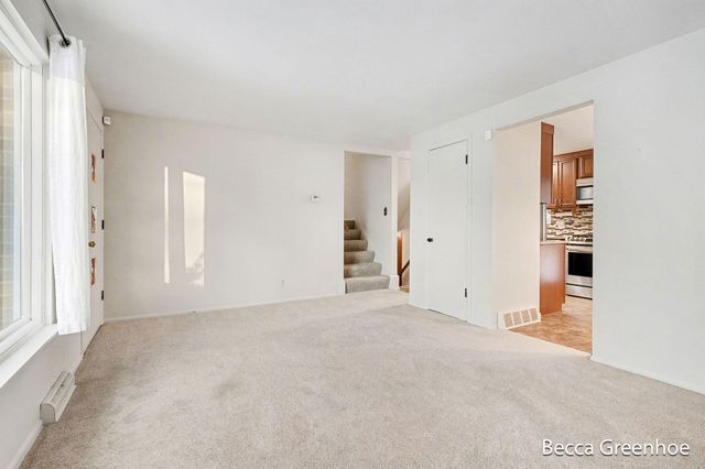 4791 Westgate Drive NW, Comstock Park, MI 49321