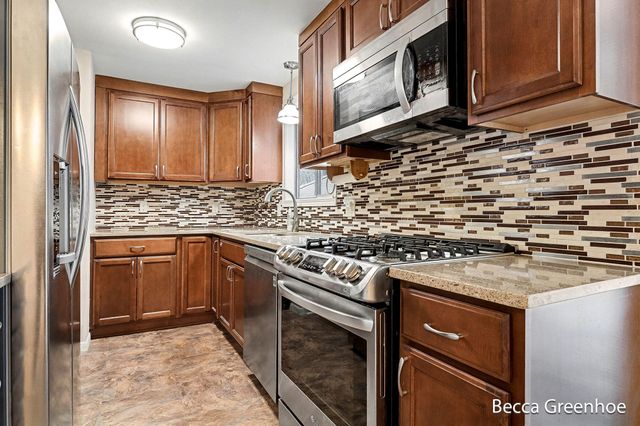 4791 Westgate Drive NW, Comstock Park, MI 49321