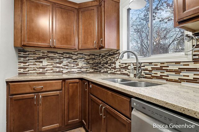 4791 Westgate Drive NW, Comstock Park, MI 49321