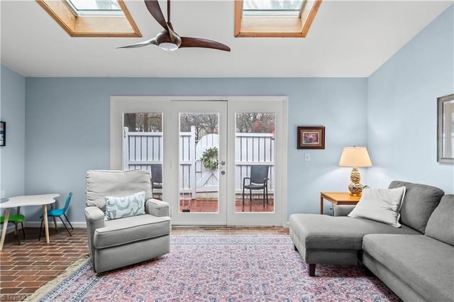 3830 Huntingreen Lane C, Winston-salem, NC 27106