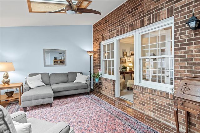 3830 Huntingreen Lane C, Winston-salem, NC 27106