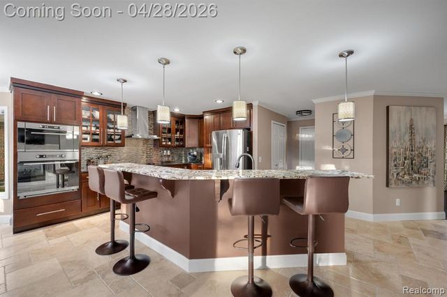 45021 Riverwoods Drive, Macomb, MI 48044