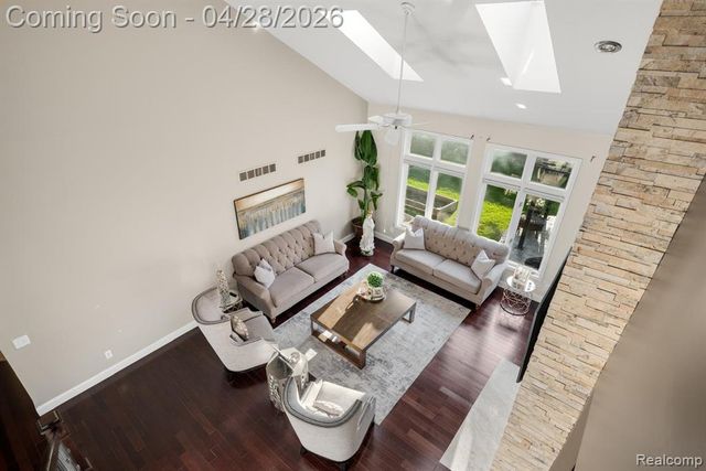 45021 Riverwoods Drive, Macomb, MI 48044