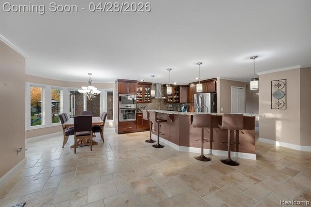 45021 Riverwoods Drive, Macomb, MI 48044