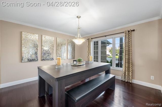 45021 Riverwoods Drive, Macomb, MI 48044
