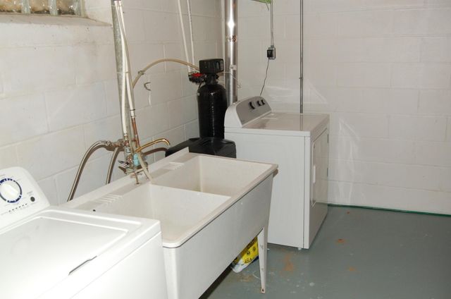 601 5th Avenue S, Hopkins, MN 55343