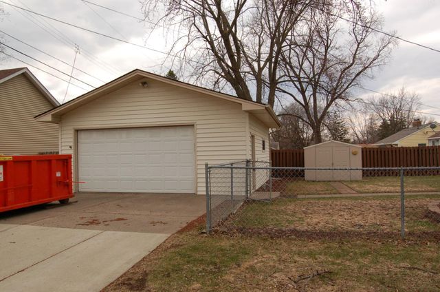 601 5th Avenue S, Hopkins, MN 55343