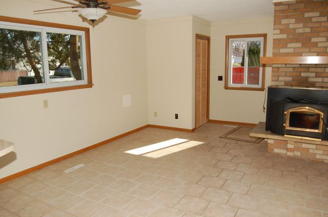 601 5th Avenue S, Hopkins, MN 55343