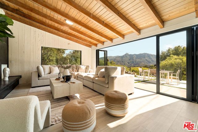 2600 Topanga Skyline Drive, Topanga, CA 90290