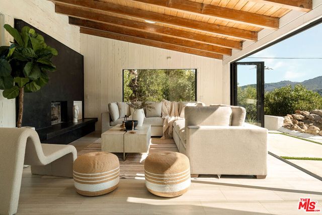 2600 Topanga Skyline Drive, Topanga, CA 90290