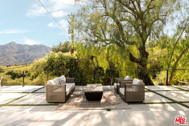 2600 Topanga Skyline Drive, Topanga, CA 90290