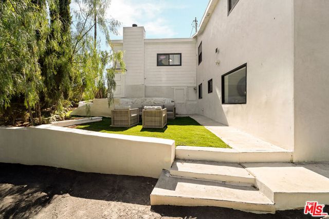 2600 Topanga Skyline Drive, Topanga, CA 90290