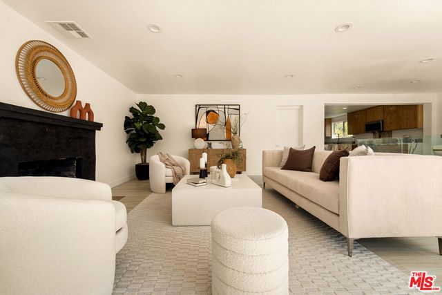 2600 Topanga Skyline Drive, Topanga, CA 90290