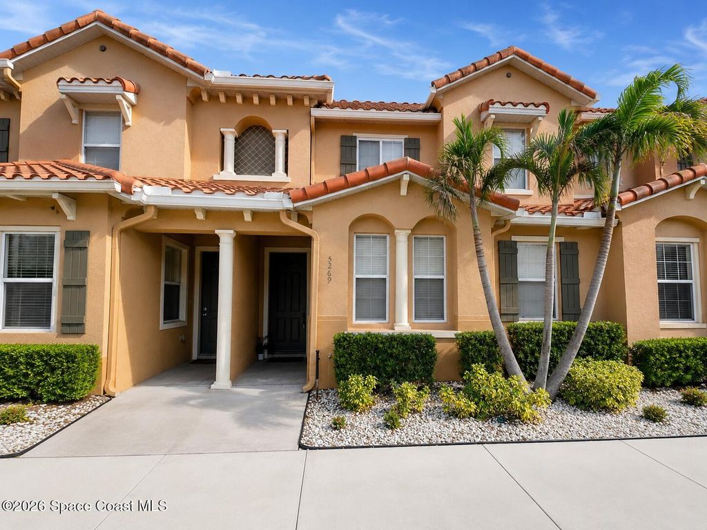 5269 Paradise Cay Circle, Kissimmee, FL 34746