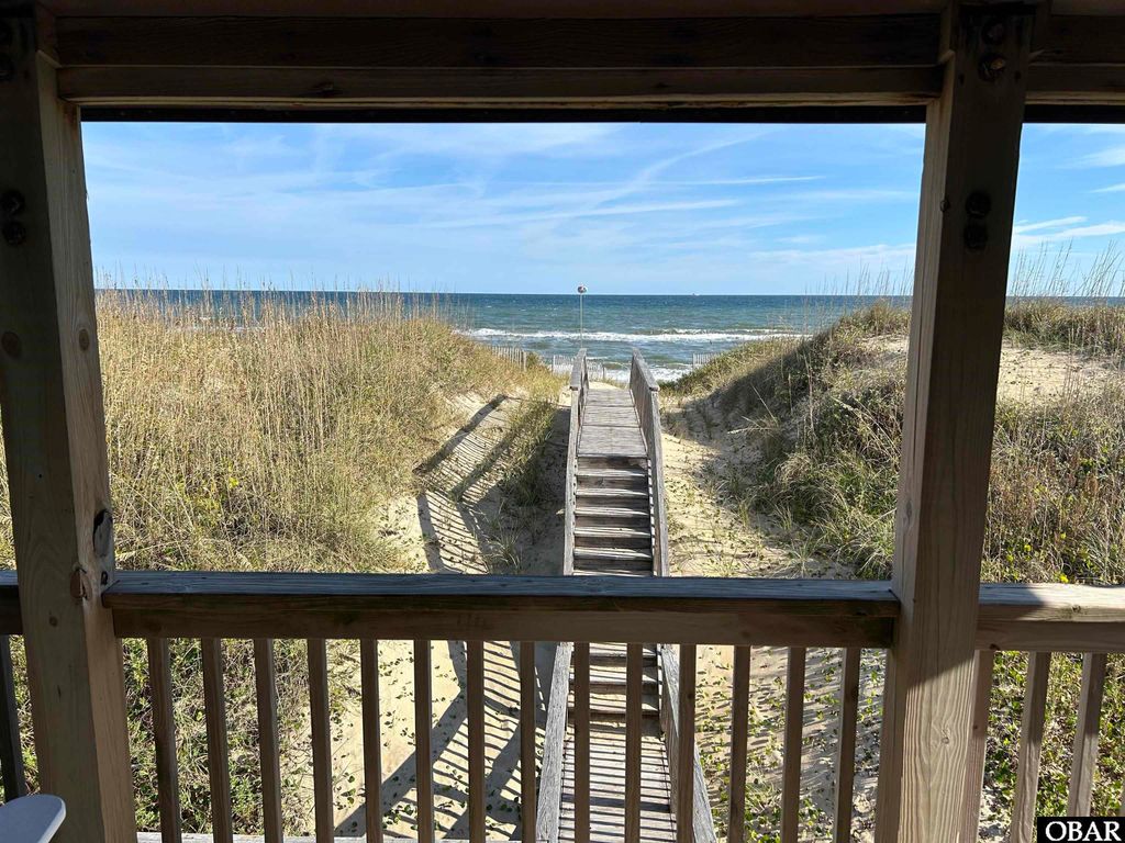 Image 26 of property listing at 206 E Hawks Nest Court Unit 14, Nags Head, NC 27959