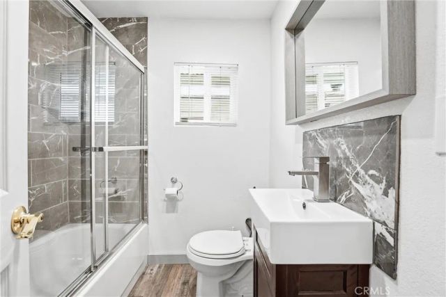 327 W Wilson 107, Costa Mesa, CA 92627